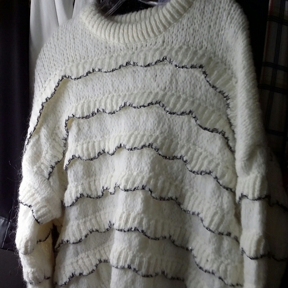 Zara  white sweater - Picture 3 of 3
